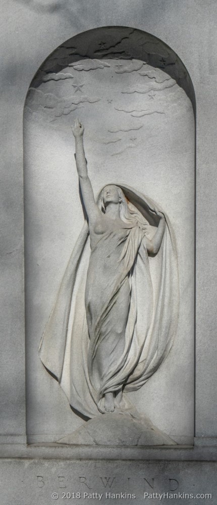 Aspiration Statue on the Berwind Tomb, Laurel Hill Cemetery, Philadelphia, PA © 2018 Patty Hankins